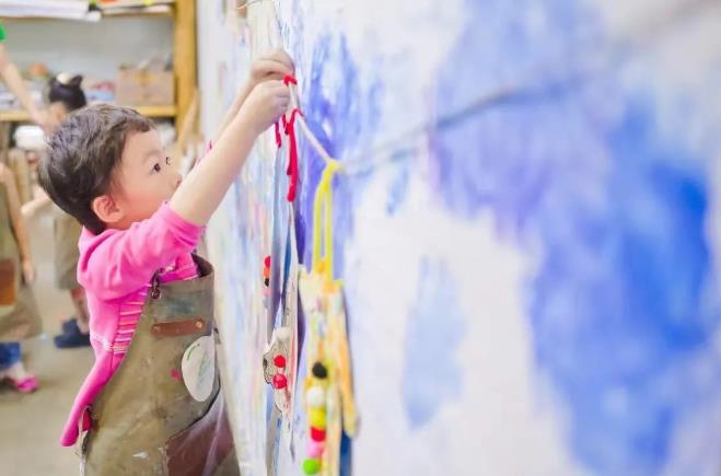 美术教育有益于孩子全脑发展